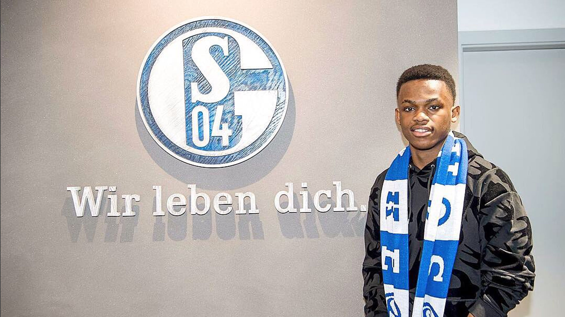 但比赛中展 但比赛中展