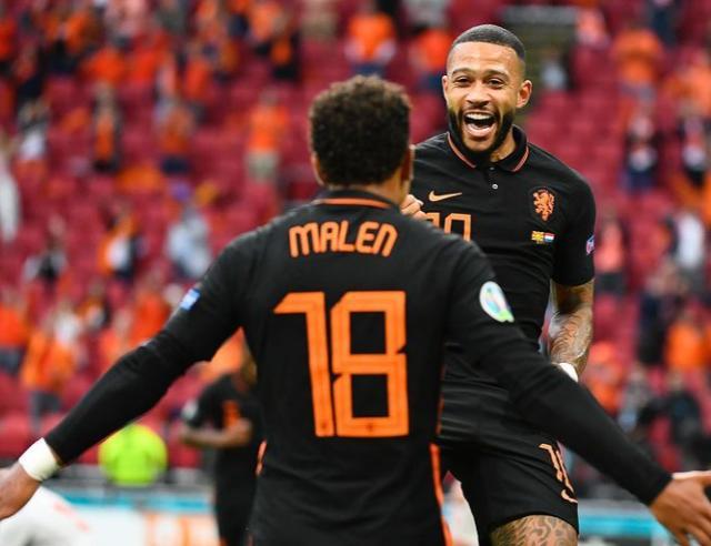 很多球迷不 很多球迷不