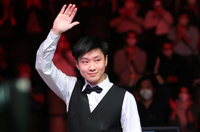 埃德森以其 埃德森以其