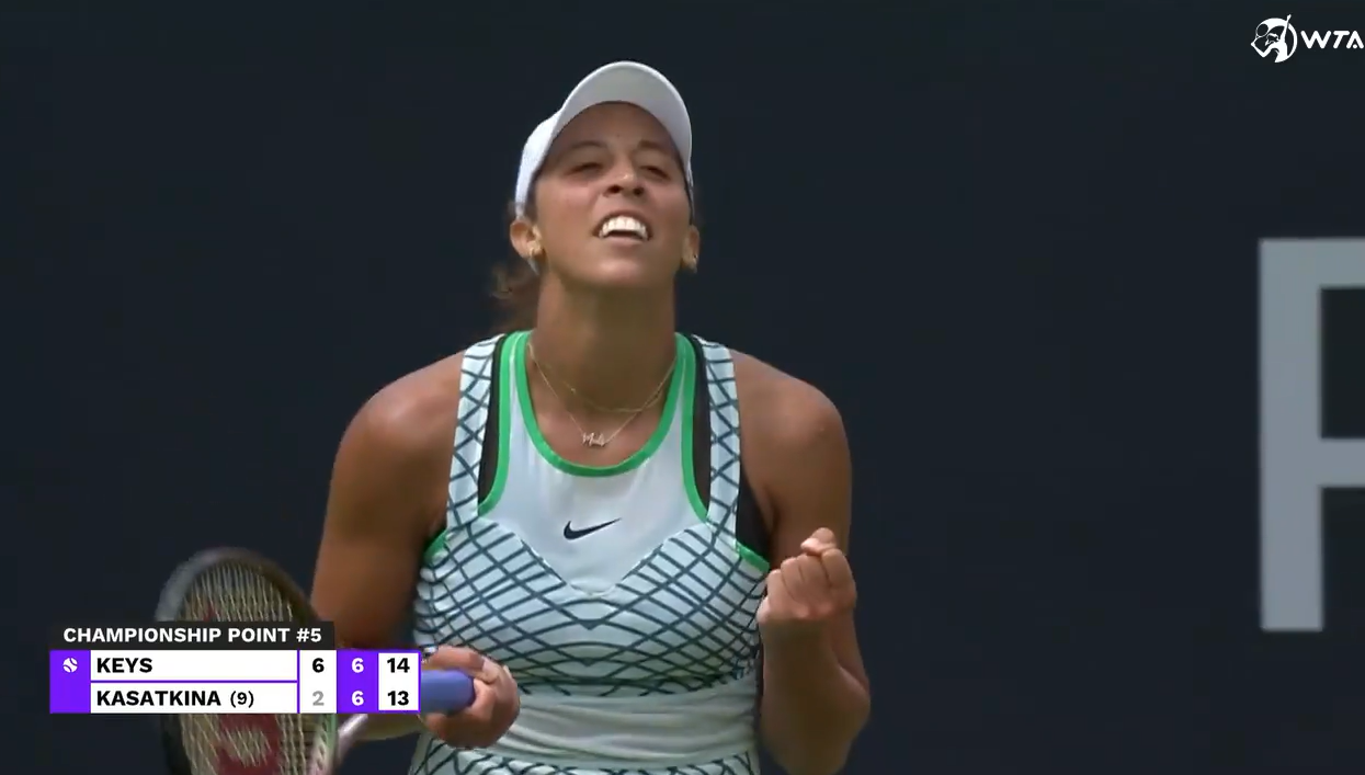 他周围静静 他周围静静